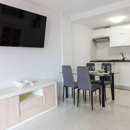 Holiday Suite Playa Del Cura Торевьиа Экстерьер фото