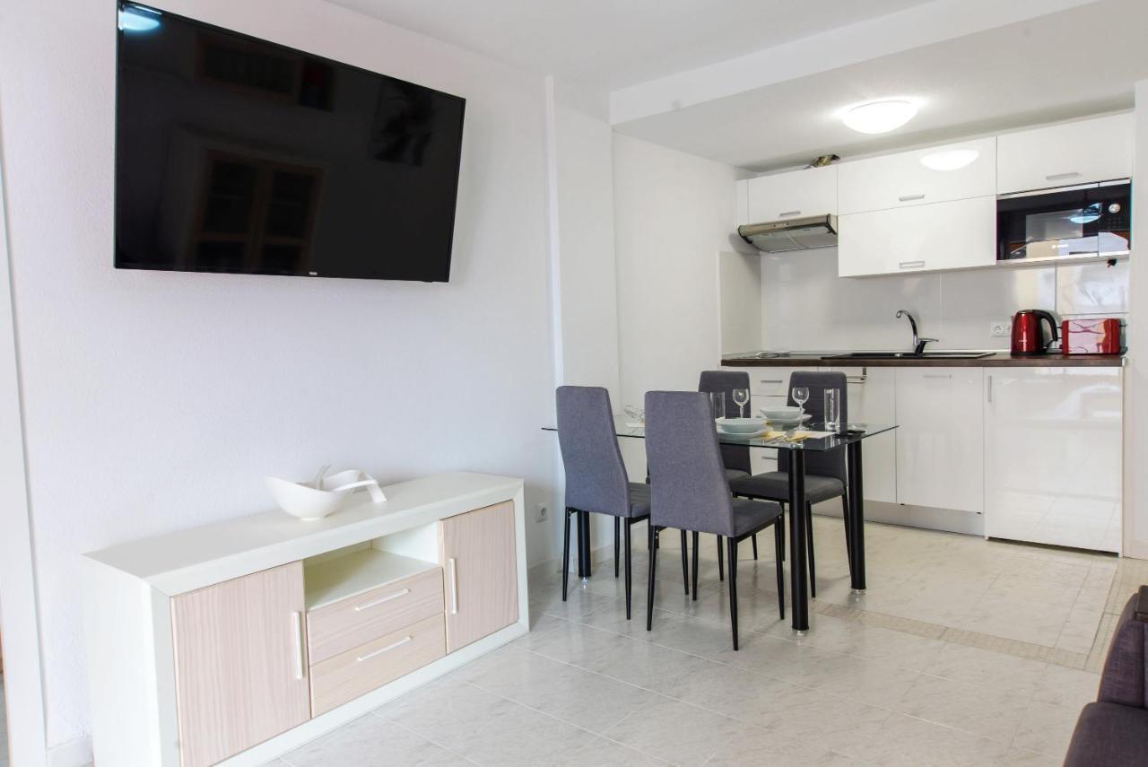 Holiday Suite Playa Del Cura Торевьиа Экстерьер фото